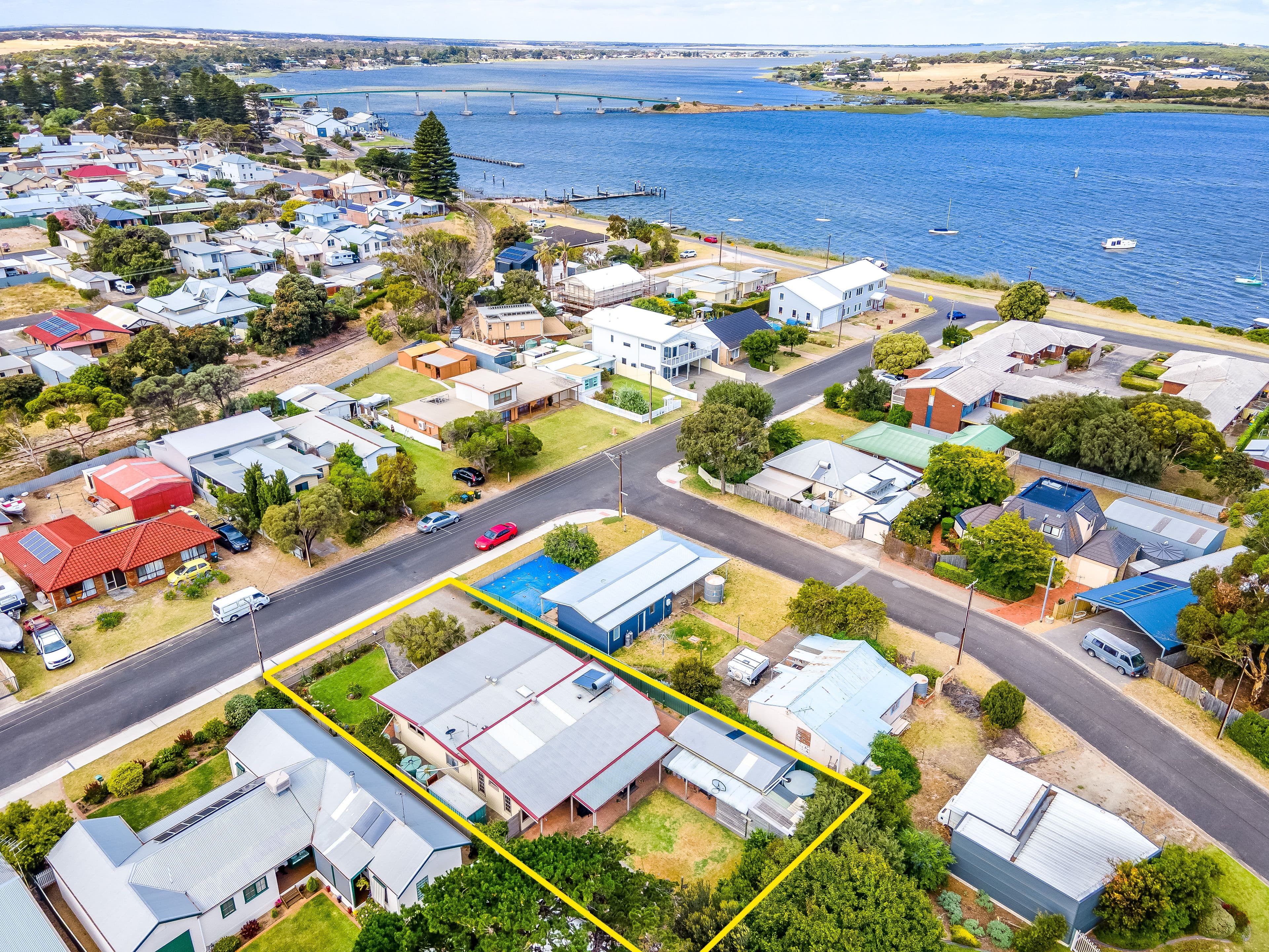 11 Kingdon Place, Goolwa South SA 5214, Goolwa South - Thumbnail 2