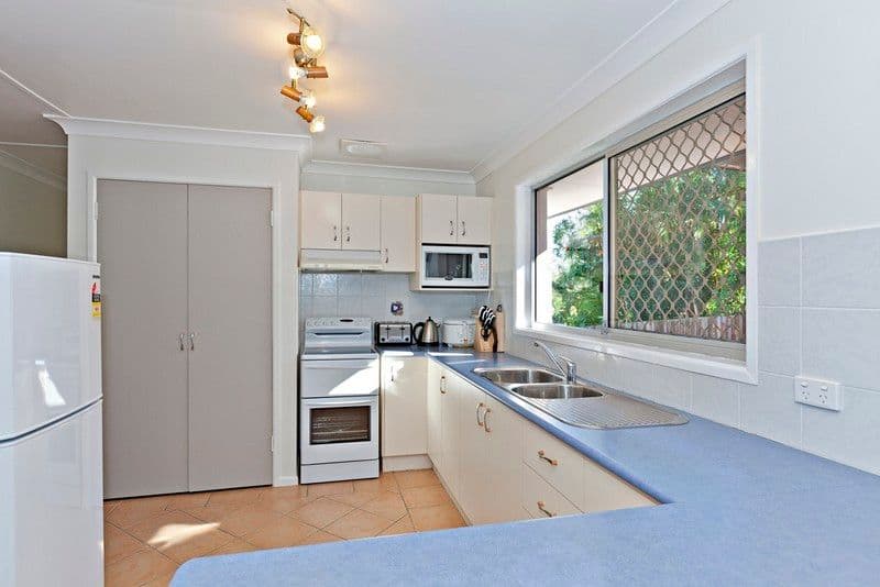 1 Hush Place, ROCHEDALE SOUTH QLD 4123, Rochedale South - Thumbnail 3