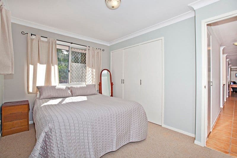 1 Hush Place, ROCHEDALE SOUTH QLD 4123, Rochedale South - Thumbnail 4