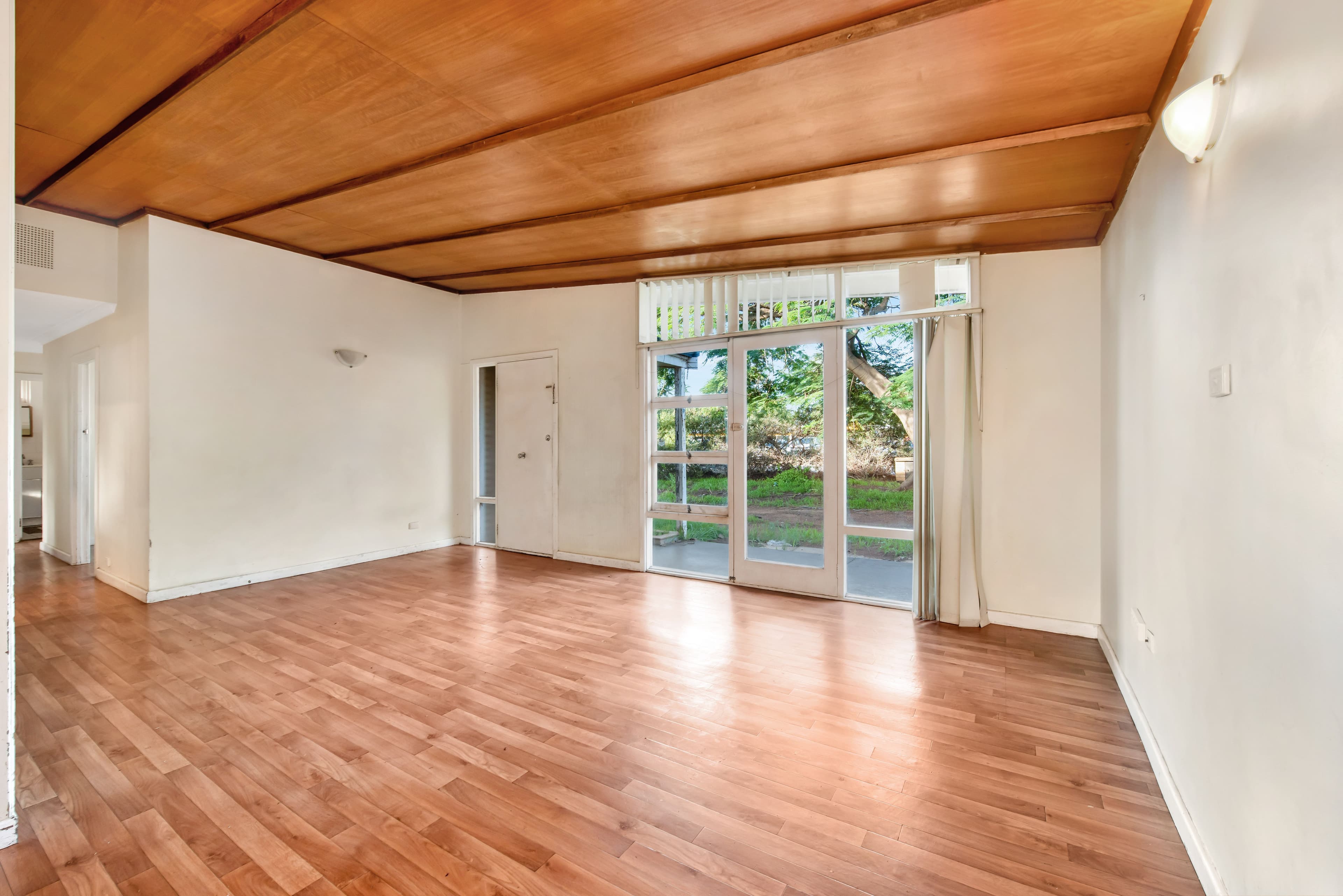 123 North West Coastal Highway, Wonthella WA 6530, Wonthella - Thumbnail 3