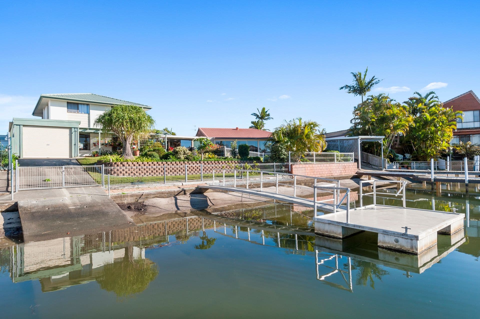 6 Longboat Place, Biggera Waters QLD 4216, Biggera Waters - Thumbnail 3
