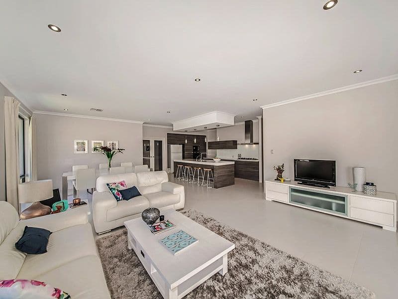 8 Pexton Drive, South Guildford WA 6055, South Guildford - Thumbnail 5