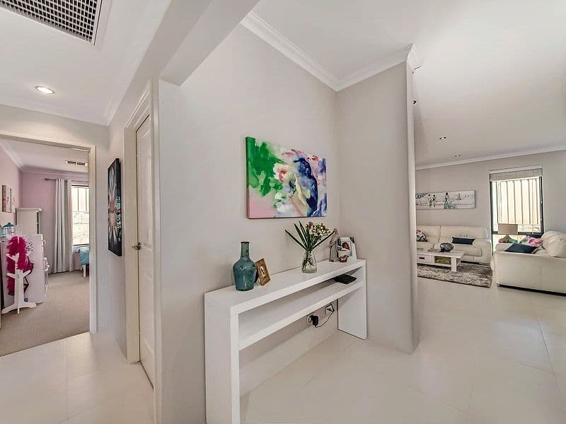 8 Pexton Drive, South Guildford WA 6055, South Guildford - Thumbnail 7