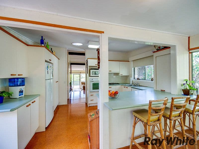 72 Tarnook Drive, FERNY HILLS QLD 4055, Ferny Hills - Thumbnail 2