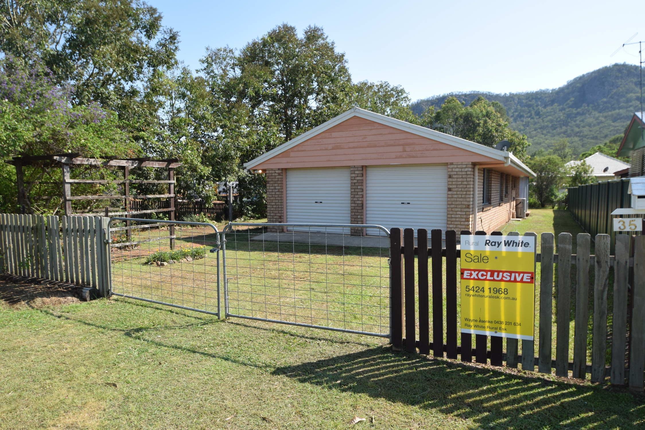 35 Adelaide Street, Esk QLD 4312, Esk - Image 1