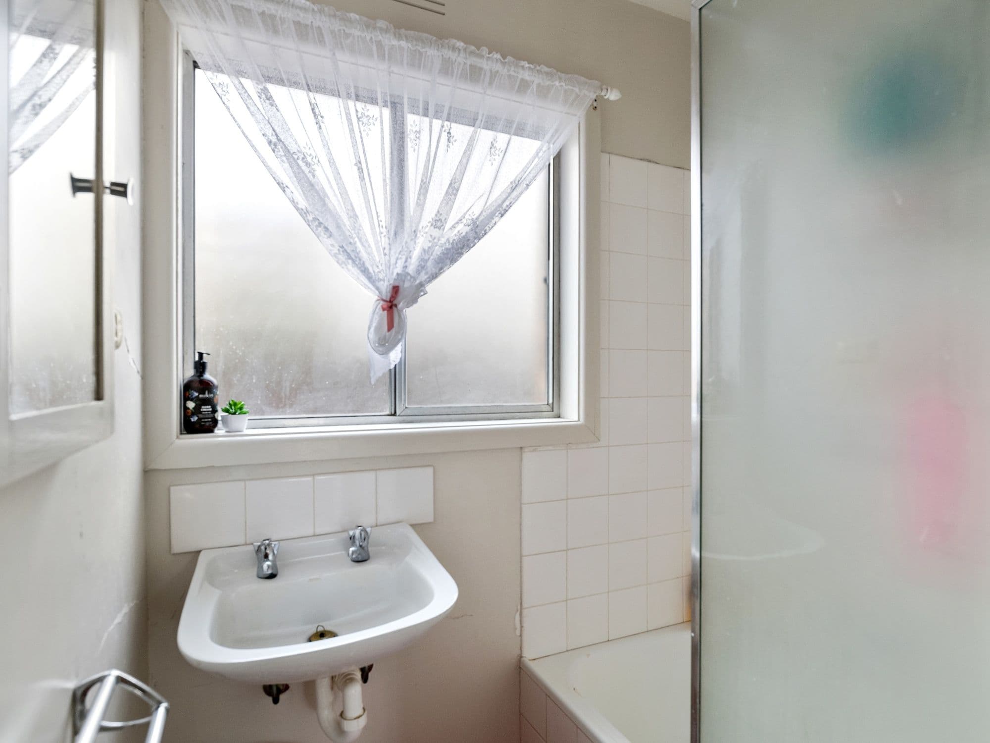 2 Coster Street, Benalla VIC 3672, Benalla - Thumbnail 3