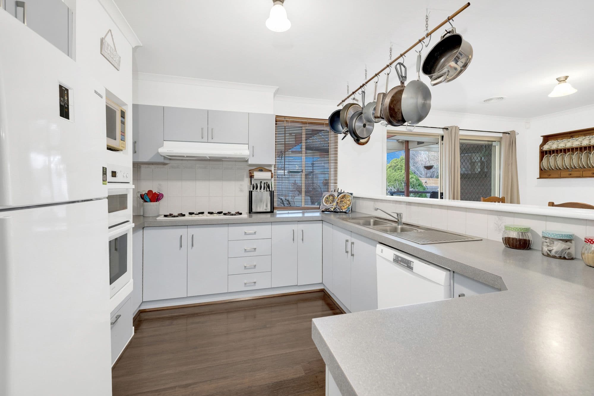15 Medina Drive, Hoppers Crossing VIC 3029, Hoppers Crossing - Thumbnail 4