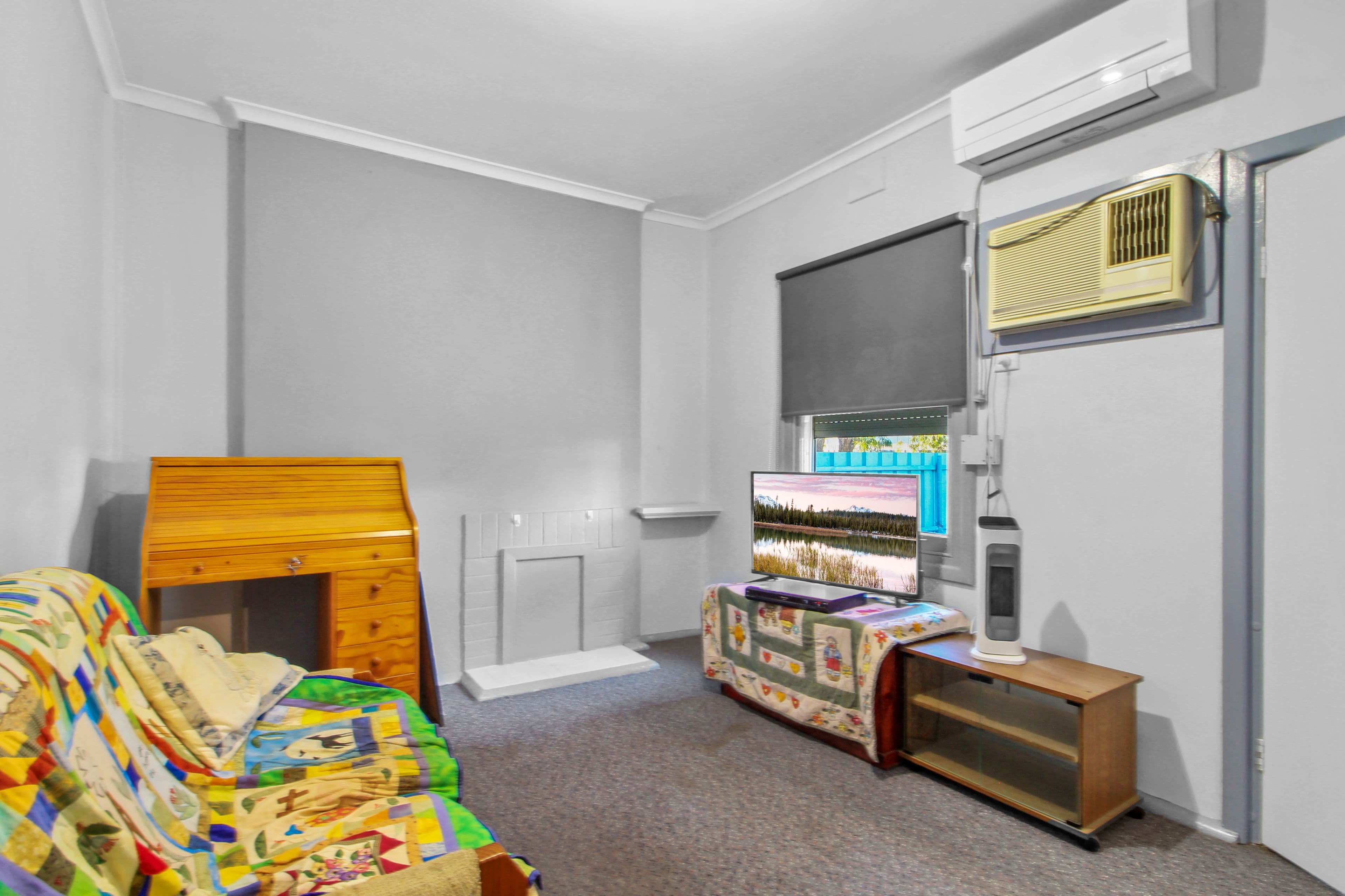 31 Twentieth Street, Renmark SA 5341, Renmark - Thumbnail 2