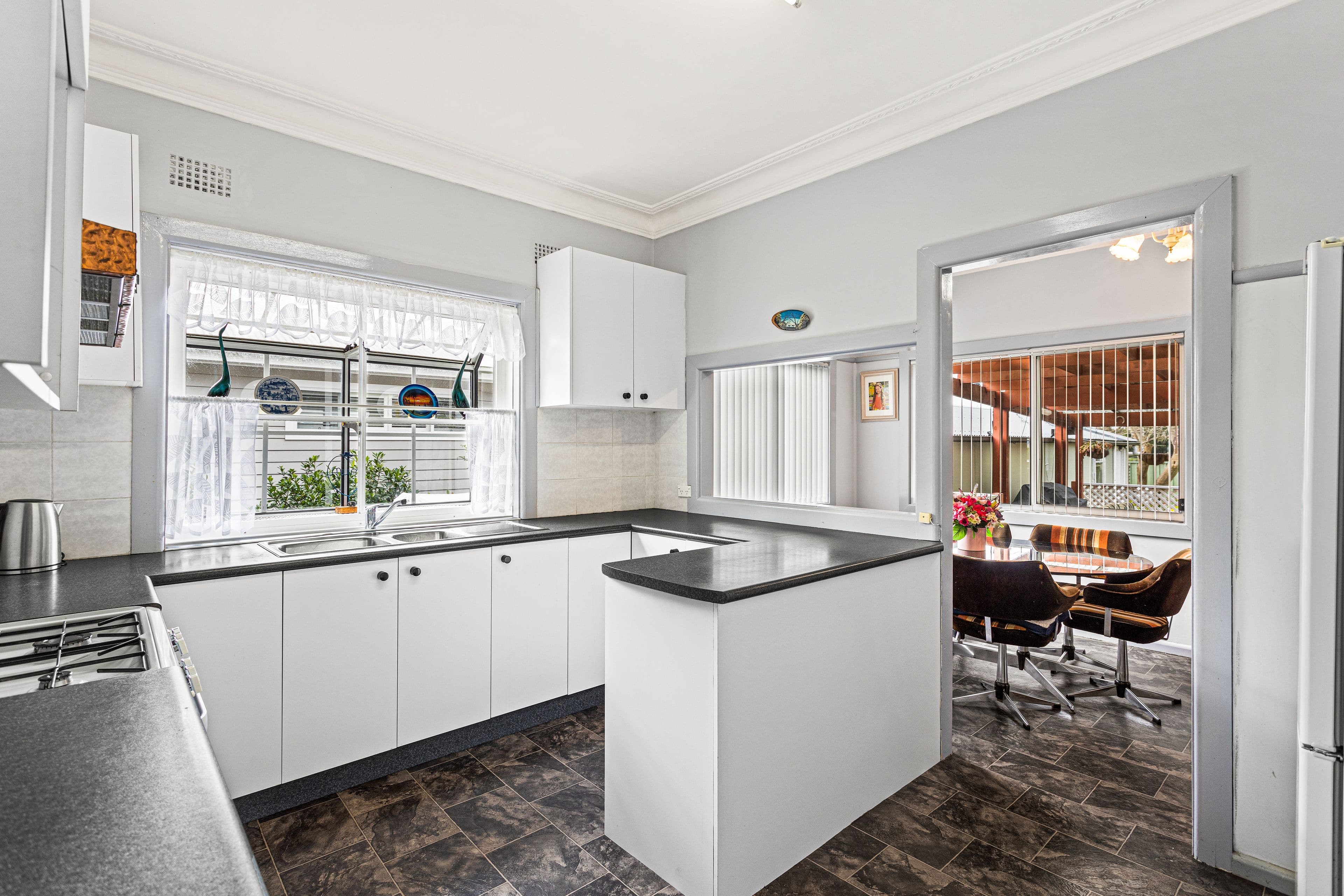 33 Cowper Street, Fairy Meadow NSW 2519, Fairy Meadow - Thumbnail 3