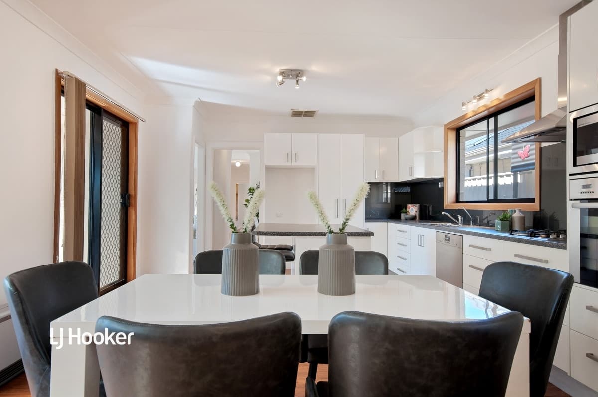 10 Rita Avenue, Rostrevor SA 5073, Rostrevor - Thumbnail 6