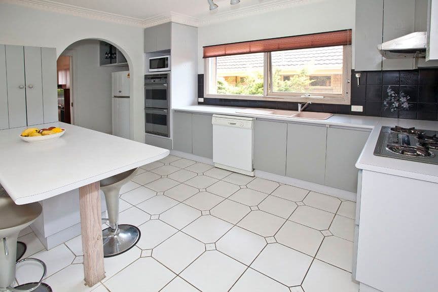 19 Sanday Street, GLEN WAVERLEY VIC 3150, Glen Waverley - Thumbnail 2