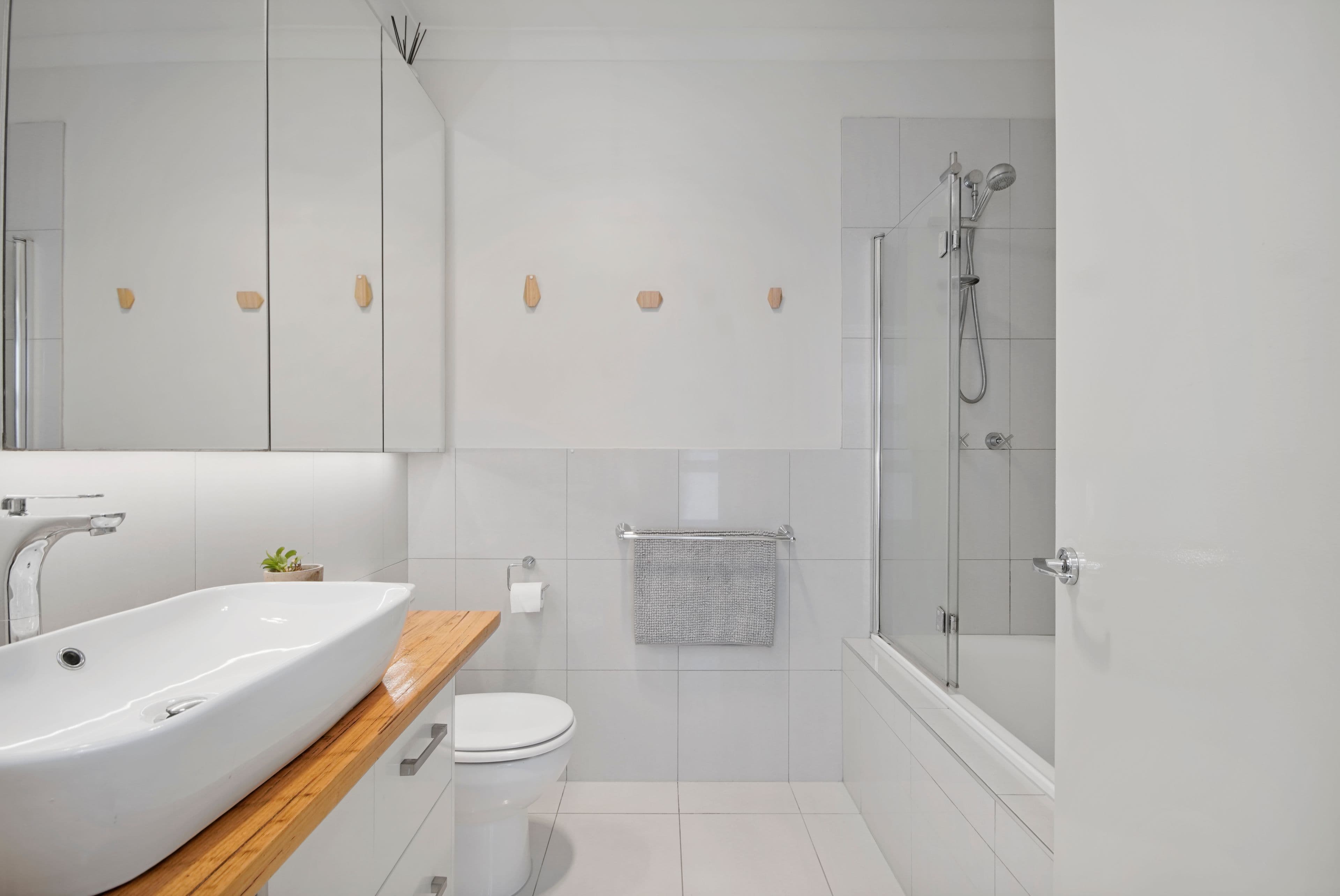 13 Elsey Road, Reservoir VIC 3073, Reservoir - Thumbnail 8