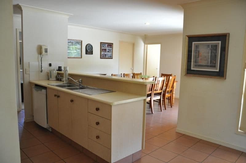 14 Rosswood Court, HELENSVALE QLD 4212, Helensvale - Thumbnail 5
