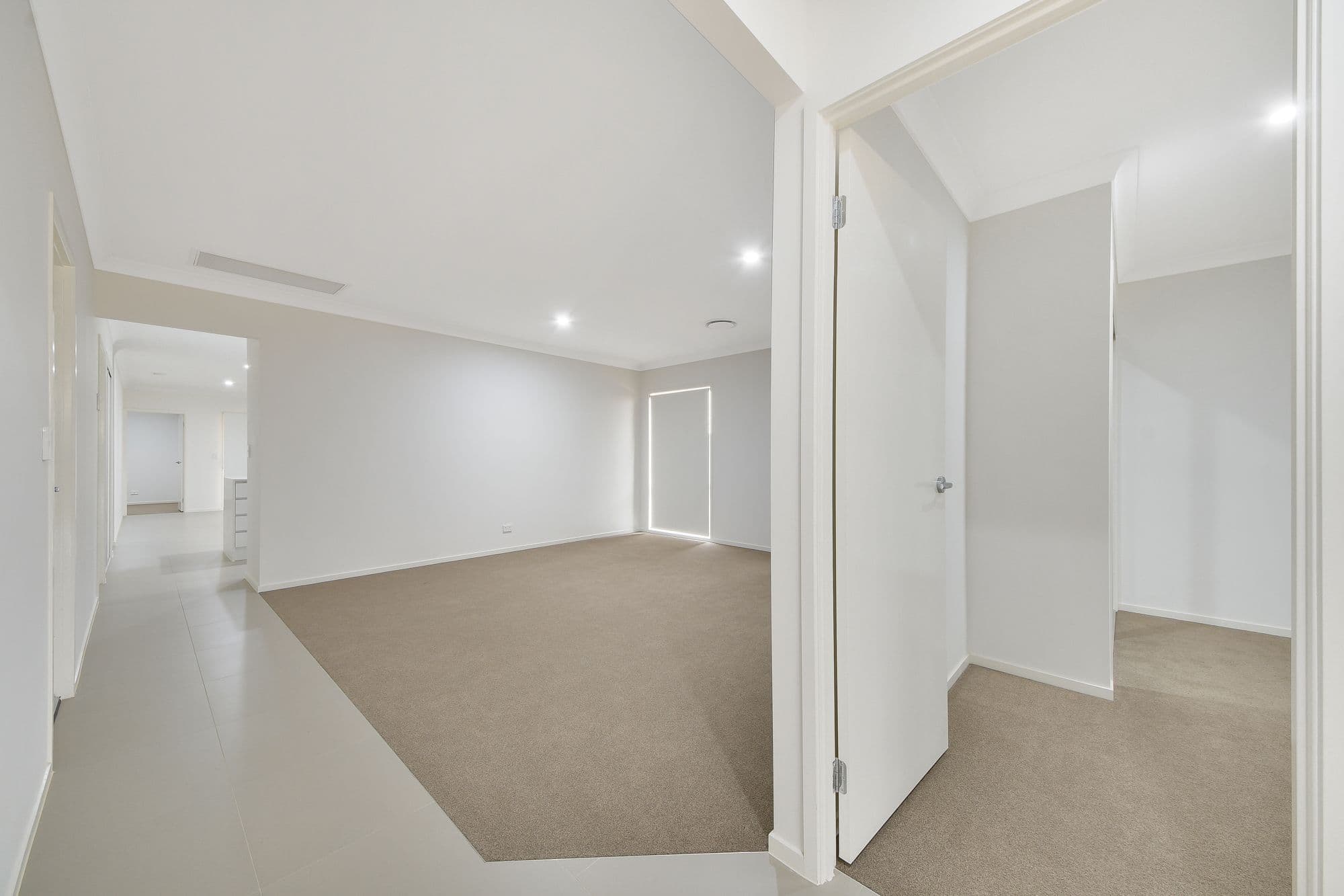 9 Taranga Street, Gledswood Hills - Thumbnail 3
