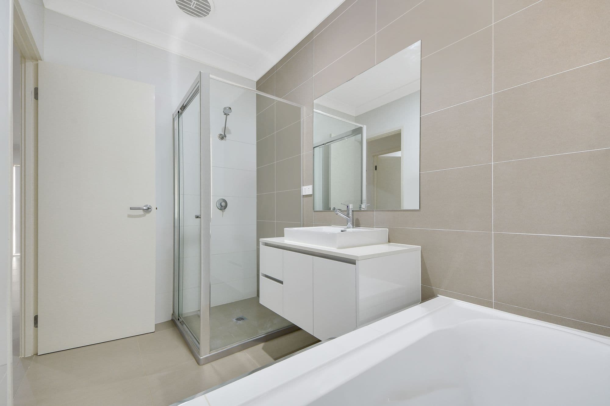 9 Taranga Street, Gledswood Hills - Thumbnail 8