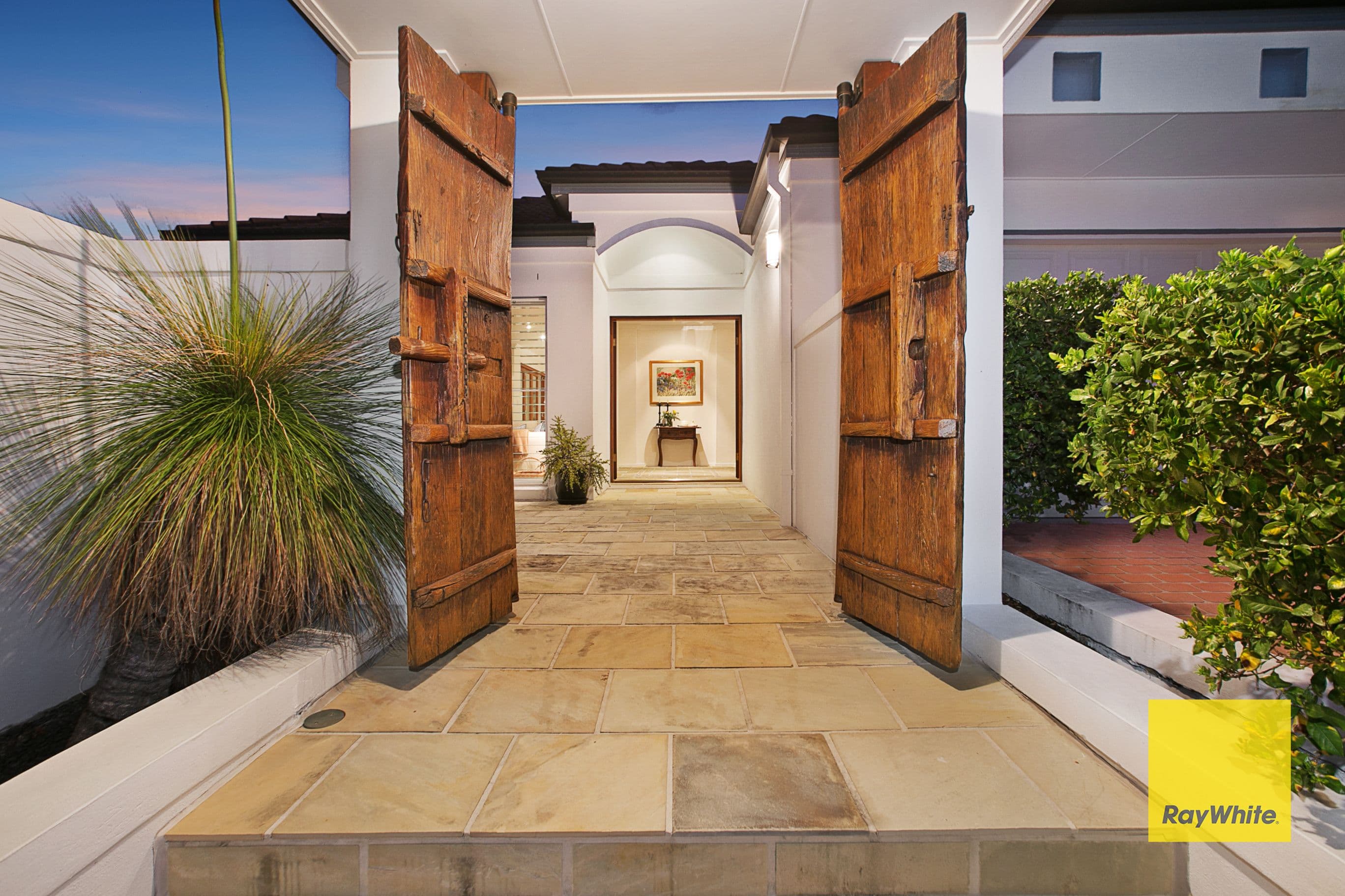 13 Sirocco Place, Carindale QLD 4152, Carindale - Thumbnail 3