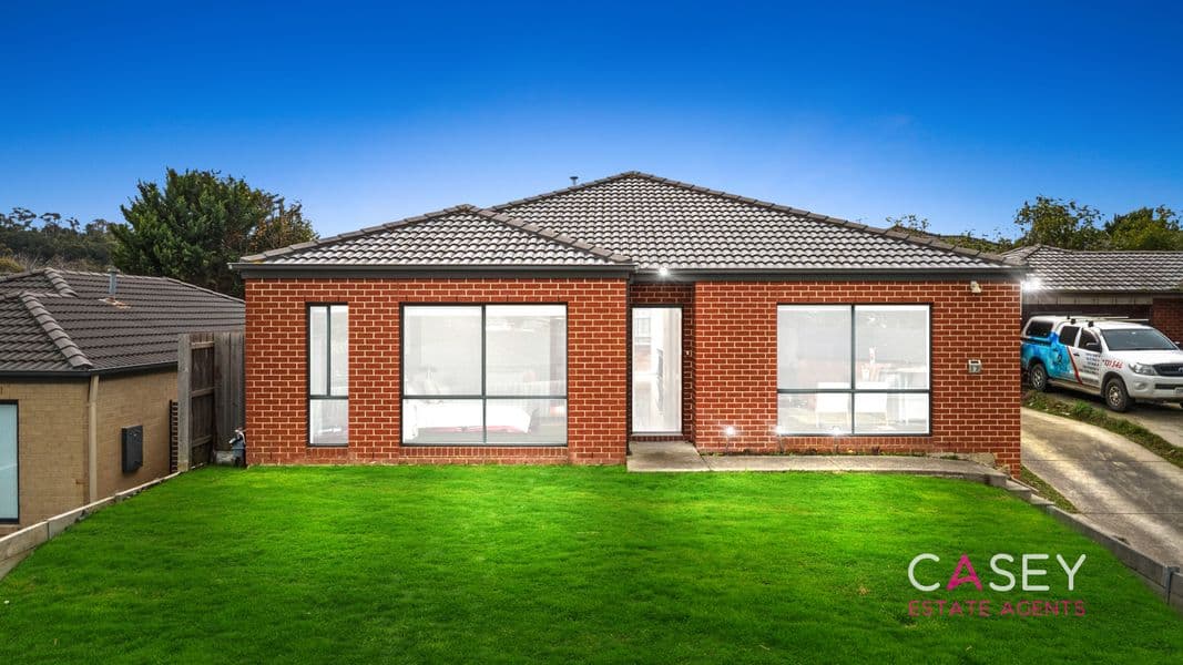 32 Ash Crescent, Pakenham - Image 1