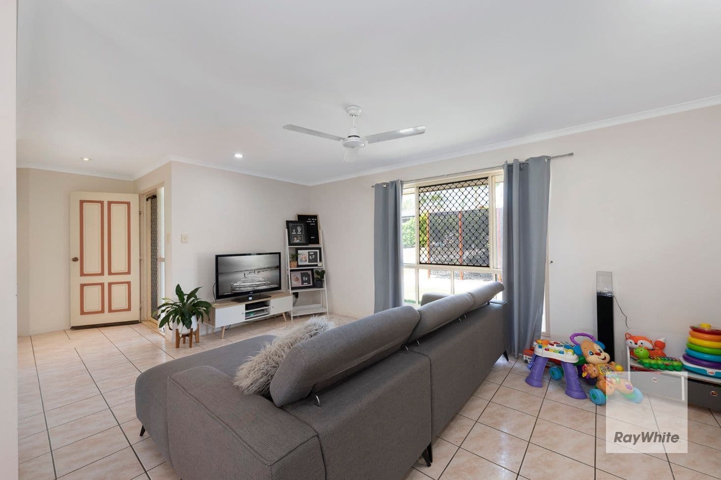 56 Hilltop Parade, Avoca QLD 4670, Avoca - Thumbnail 5