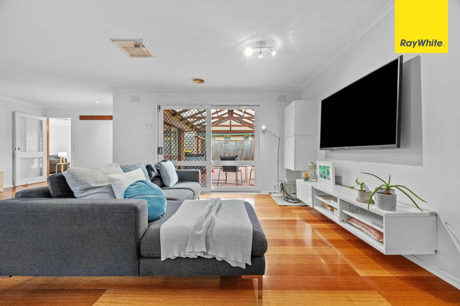 18 Mckinnon Court, Melton West VIC 3337, Melton West - Thumbnail 8