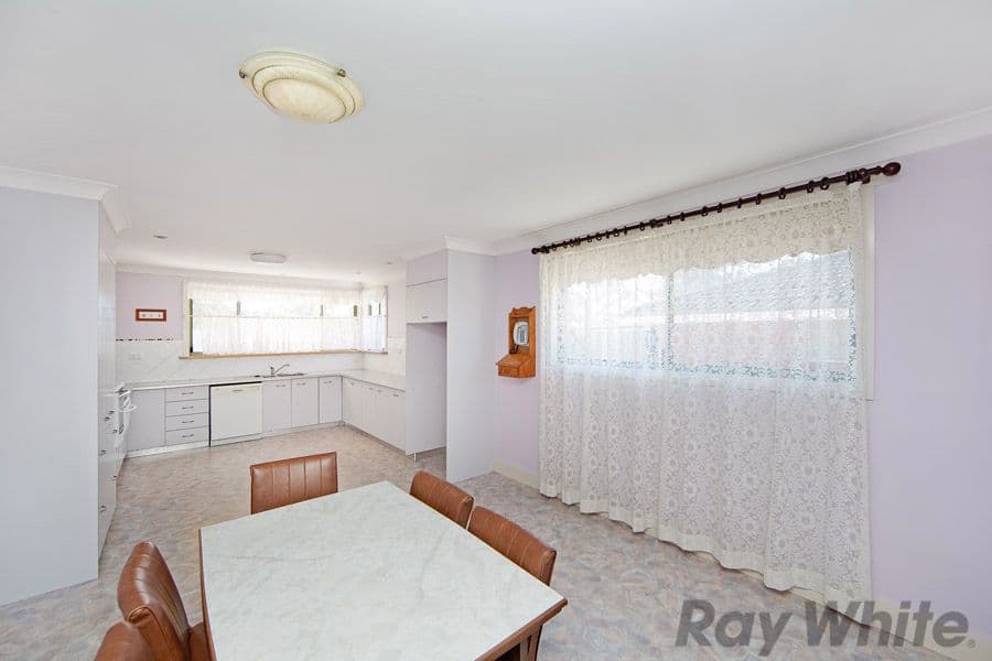 25 Restlea Avenue, Charmhaven NSW 2263, Charmhaven - Thumbnail 2