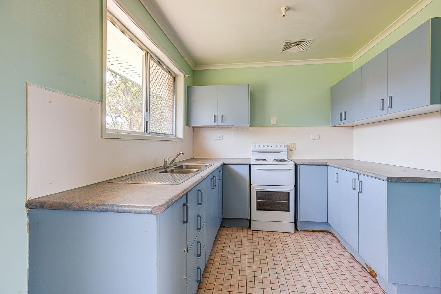 22 Barracuda Court, Kingston QLD 4114, Kingston - Thumbnail 6