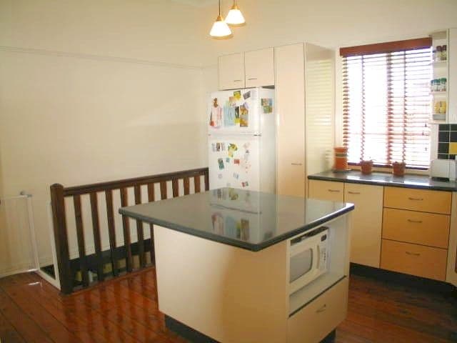 56 Tenth Avenue, KEDRON QLD 4031, Kedron - Thumbnail 4