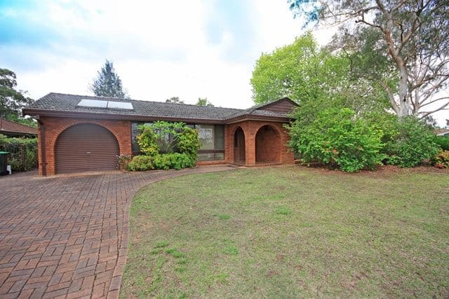 10 Selkirk Place, CAMDEN SOUTH NSW 2570, Camden South - Image 1