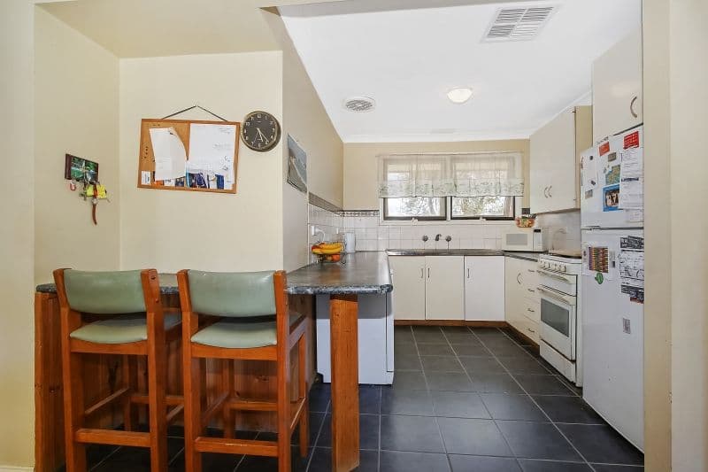 9 Arunta Place, Springdale Heights - Thumbnail 6