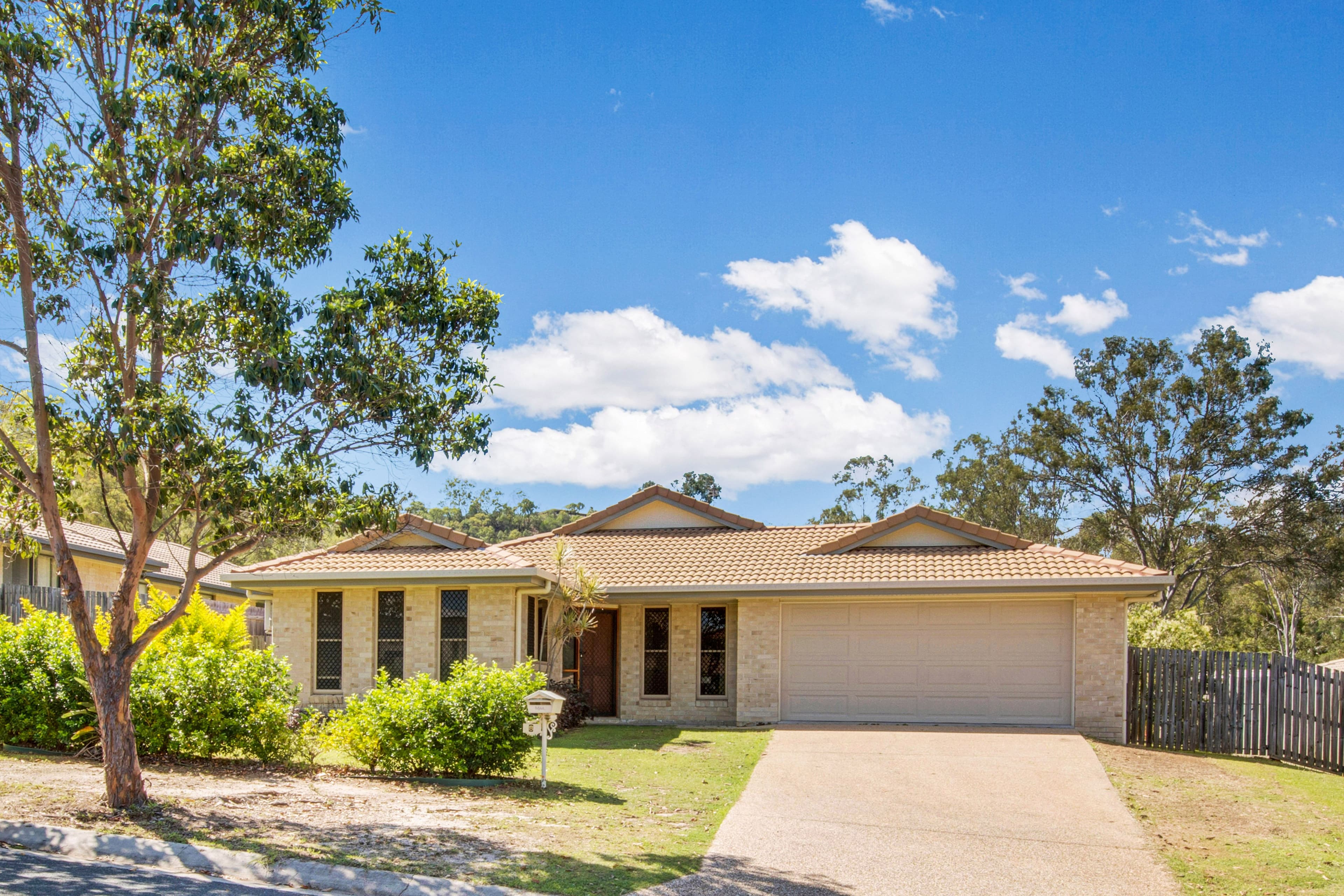 8 Larcom Rise, West Gladstone QLD 4680, West Gladstone - Image 1