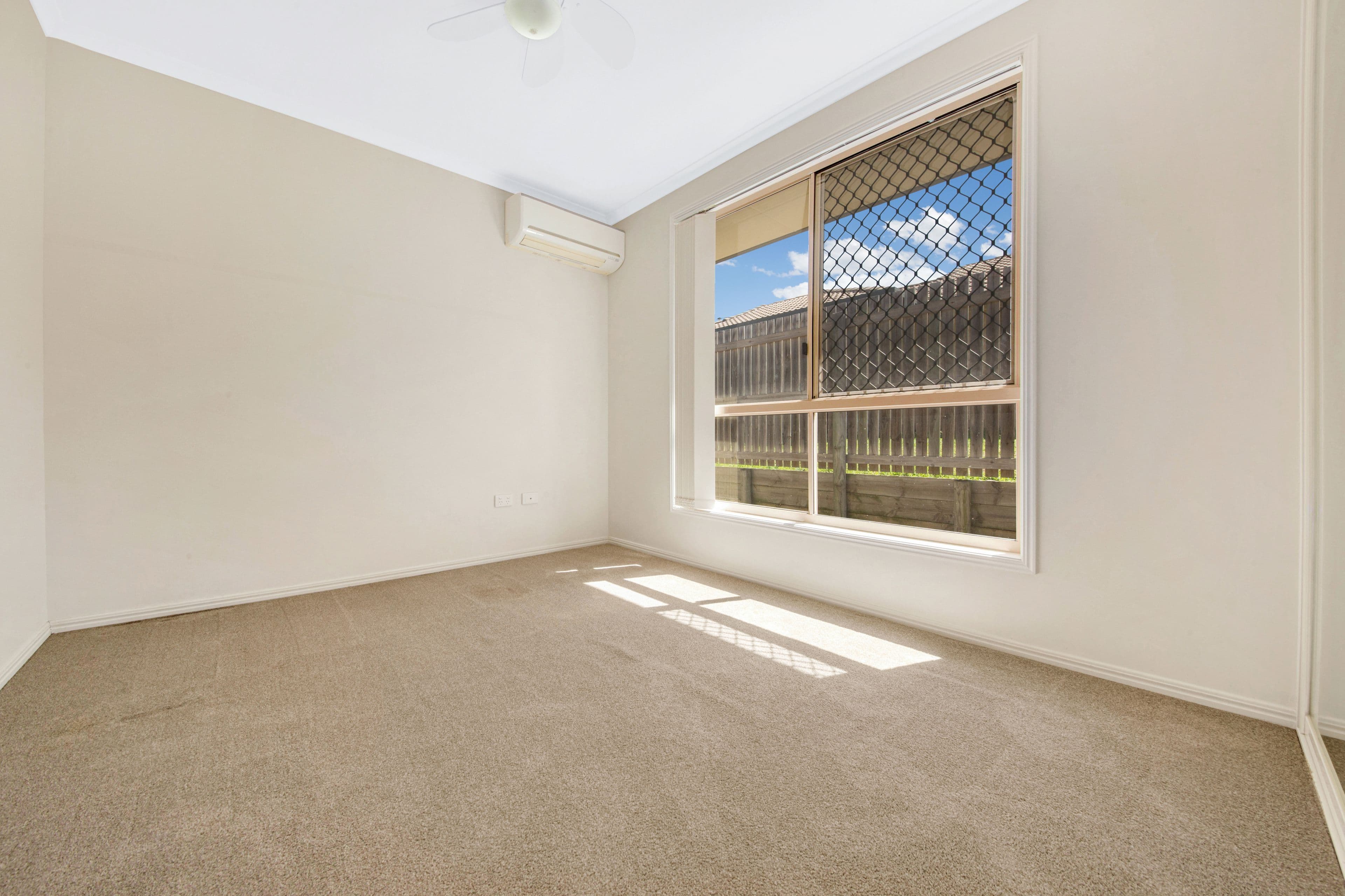 8 Larcom Rise, West Gladstone QLD 4680, West Gladstone - Thumbnail 8