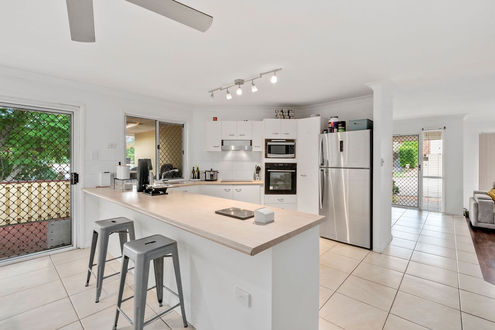 3 Winslow Court, Oxenford QLD 4210, Oxenford - Thumbnail 3