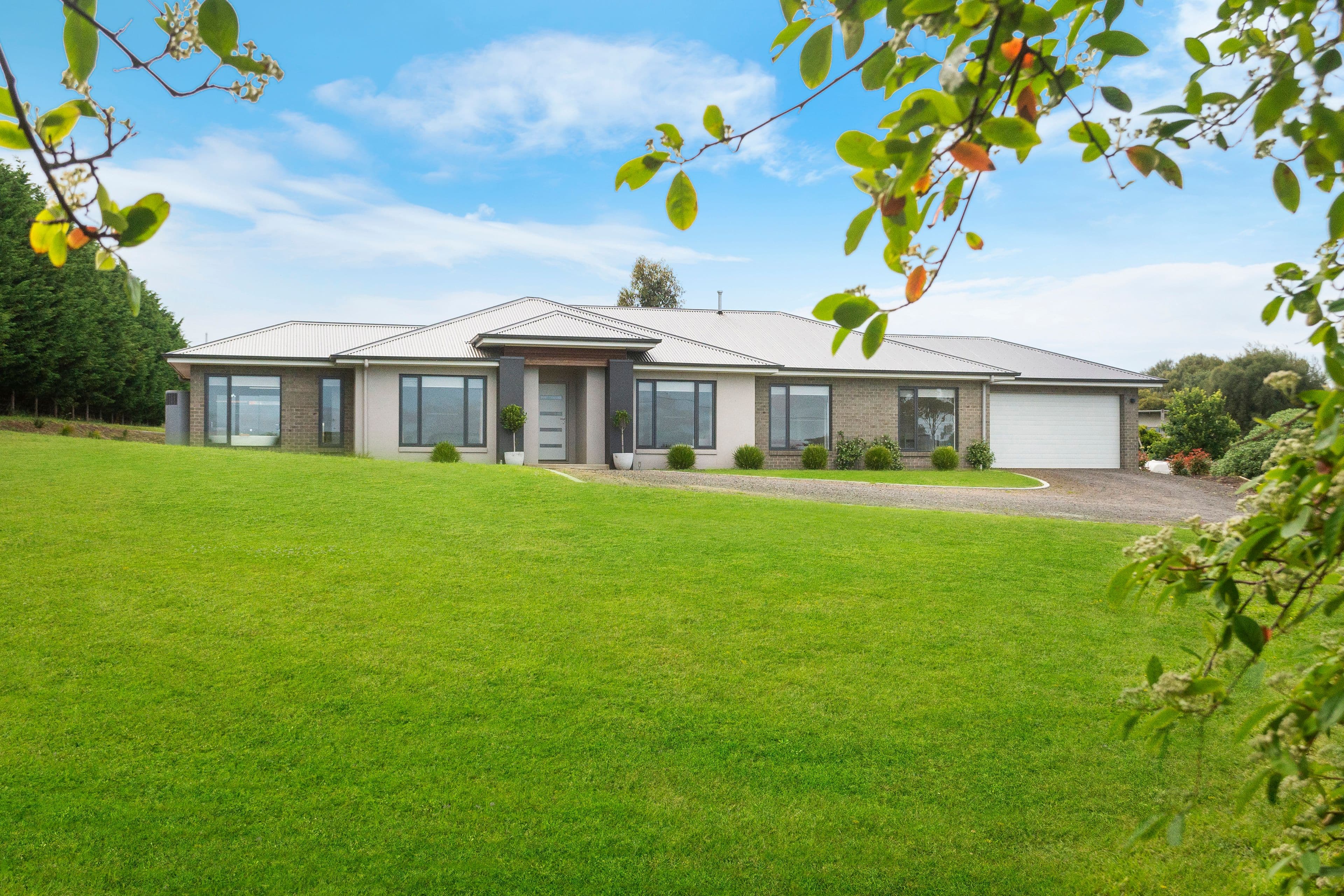 556 Koroit-Port Fairy Road, Koroit VIC 3282, Koroit - Image 1