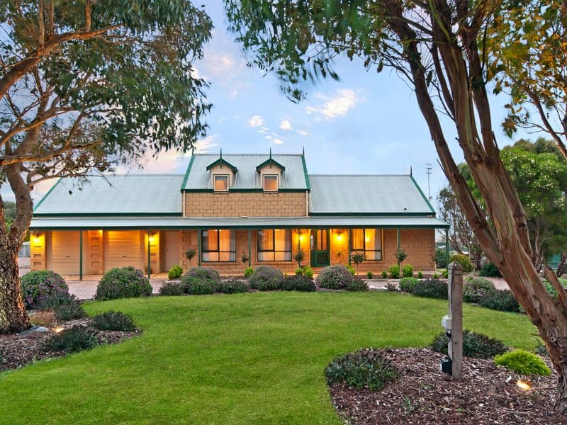 35 Hopkins Point Road, Warrnambool VIC 3280, Warrnambool - Thumbnail 2