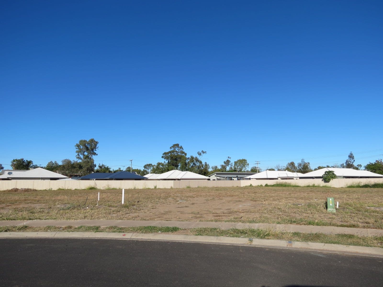 35,36 and 37 Jade Street, Emerald QLD 4720, Emerald - Thumbnail 2