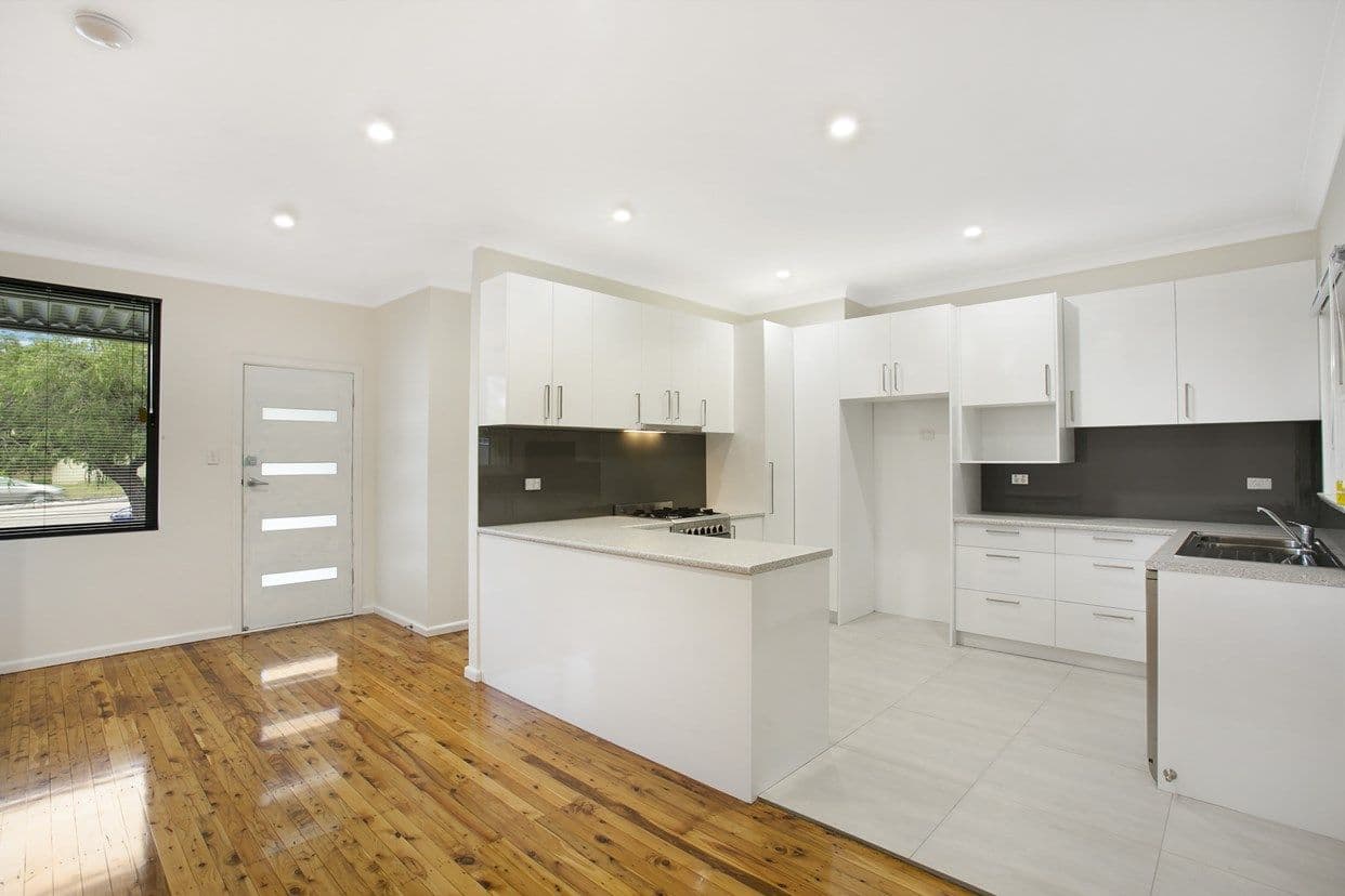 381 The Boulevarde, Gymea - Thumbnail 2