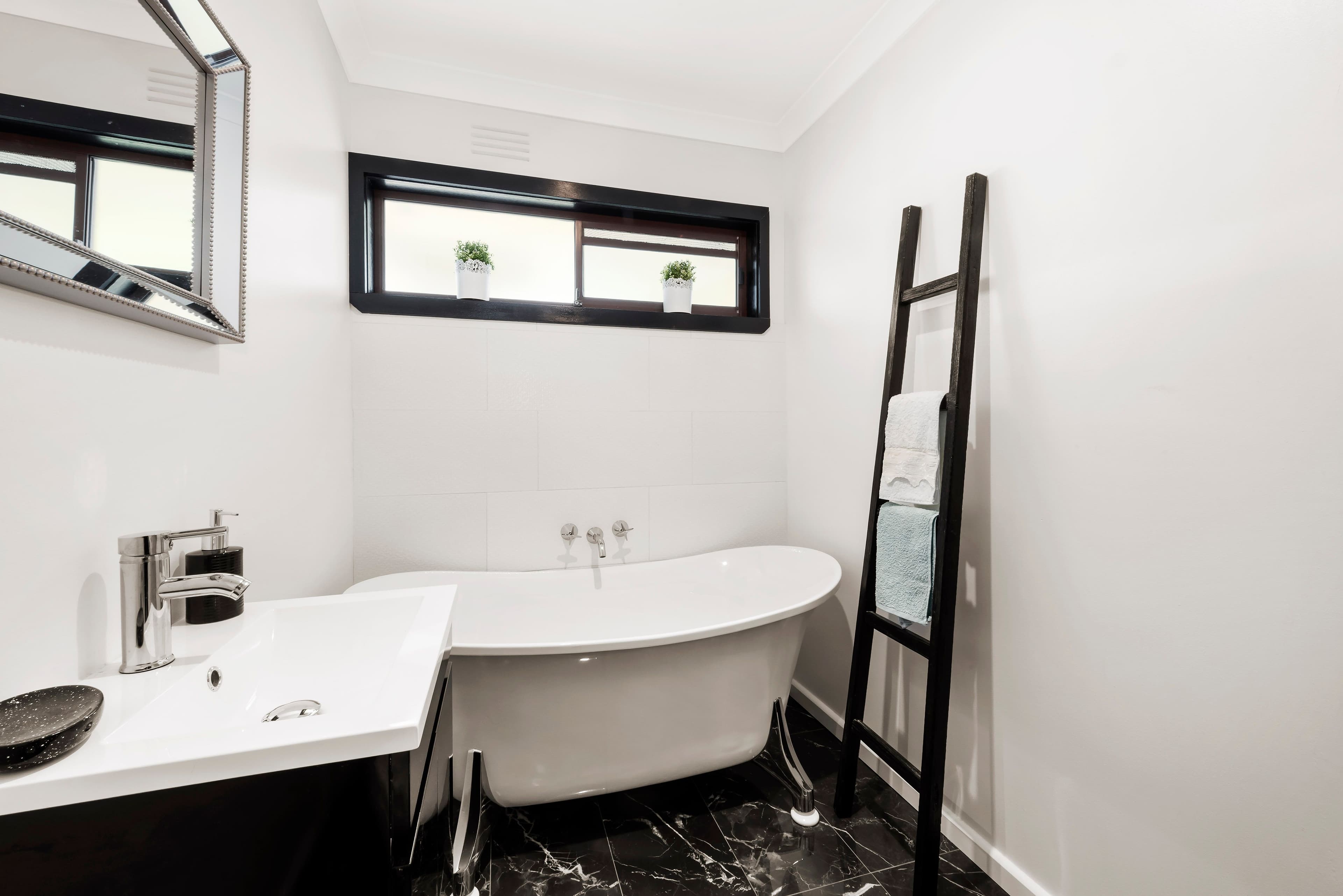 10 California Crescent, Ferntree Gully VIC 3156, Ferntree Gully - Thumbnail 6