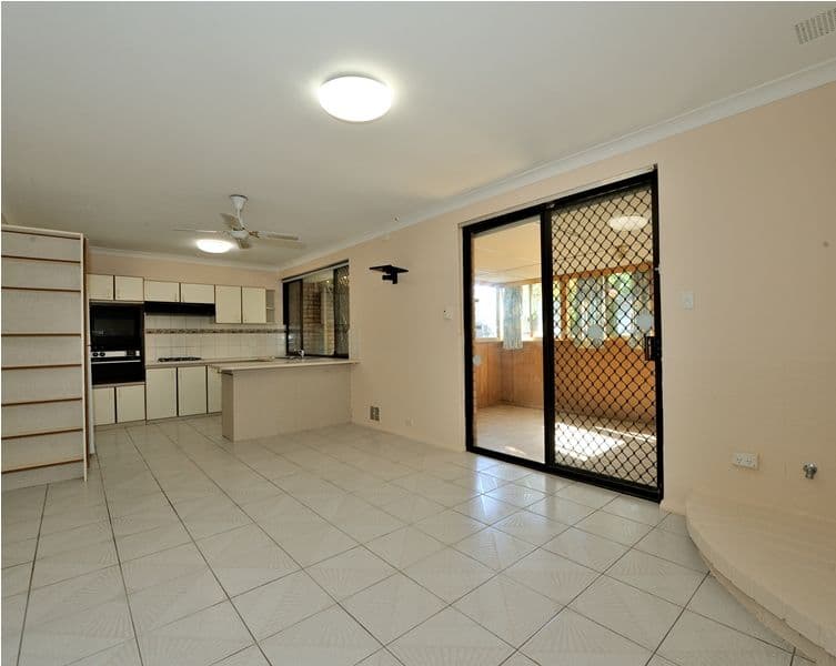 41 Okehampton Road, WARNBRO WA 6169, Warnbro - Thumbnail 6