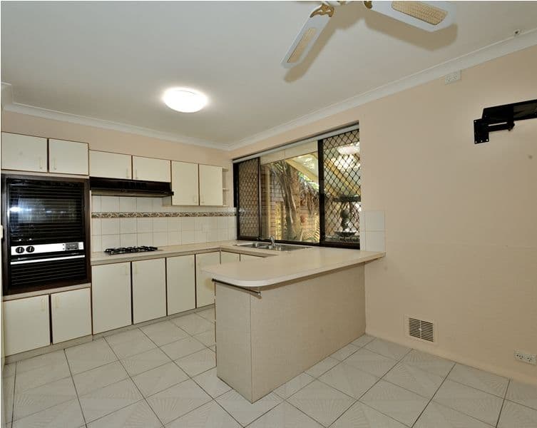41 Okehampton Road, WARNBRO WA 6169, Warnbro - Thumbnail 7