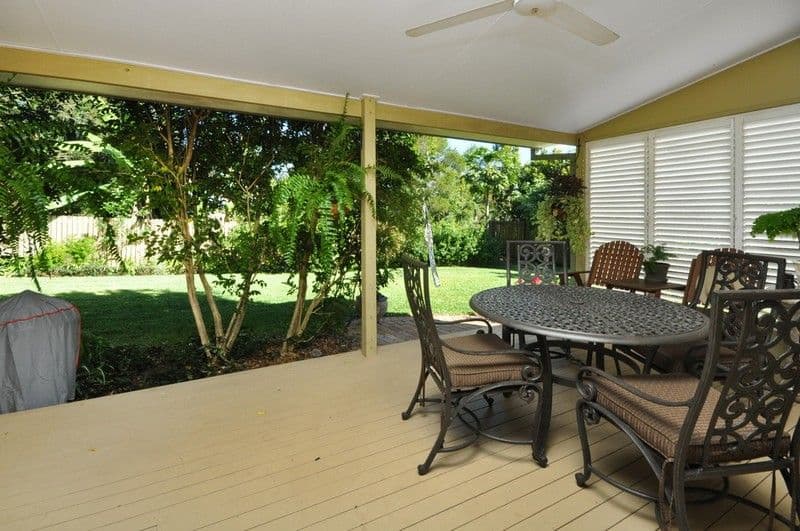 24 Farnworth Street, CHAPEL HILL QLD 4069, Chapel Hill - Thumbnail 2