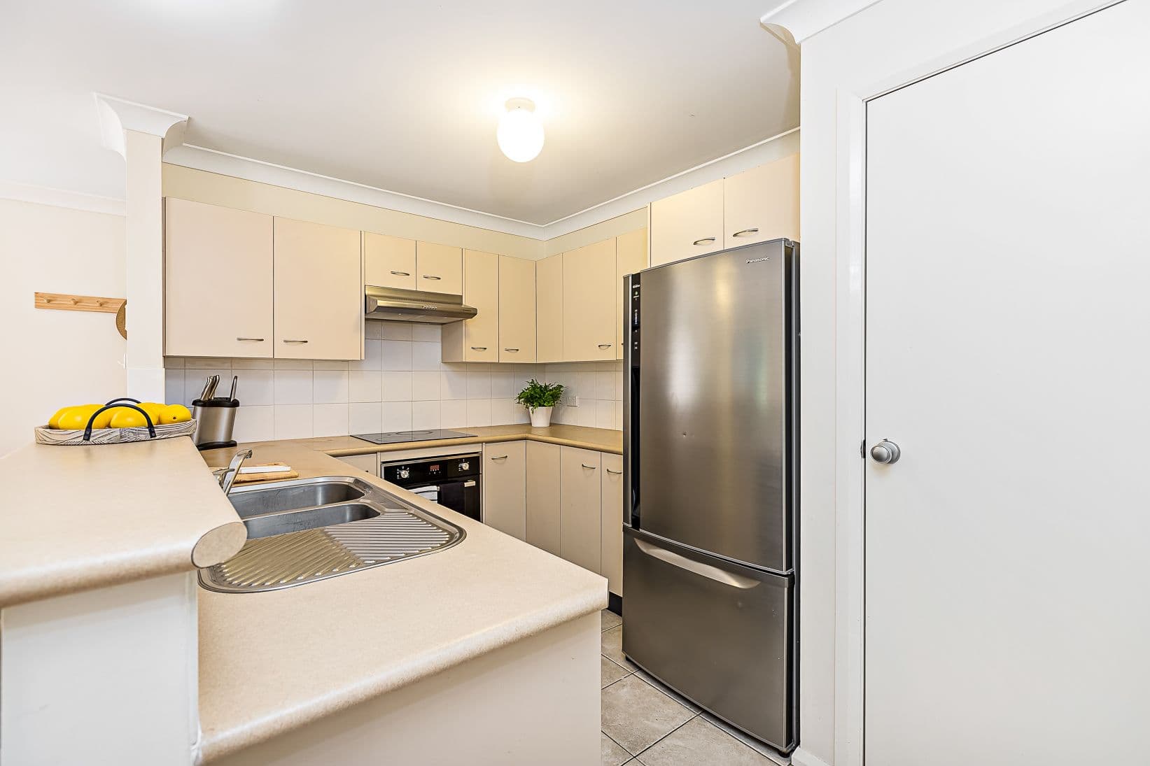 9 Hutton Street, Charlestown NSW 2290, Charlestown - Thumbnail 2