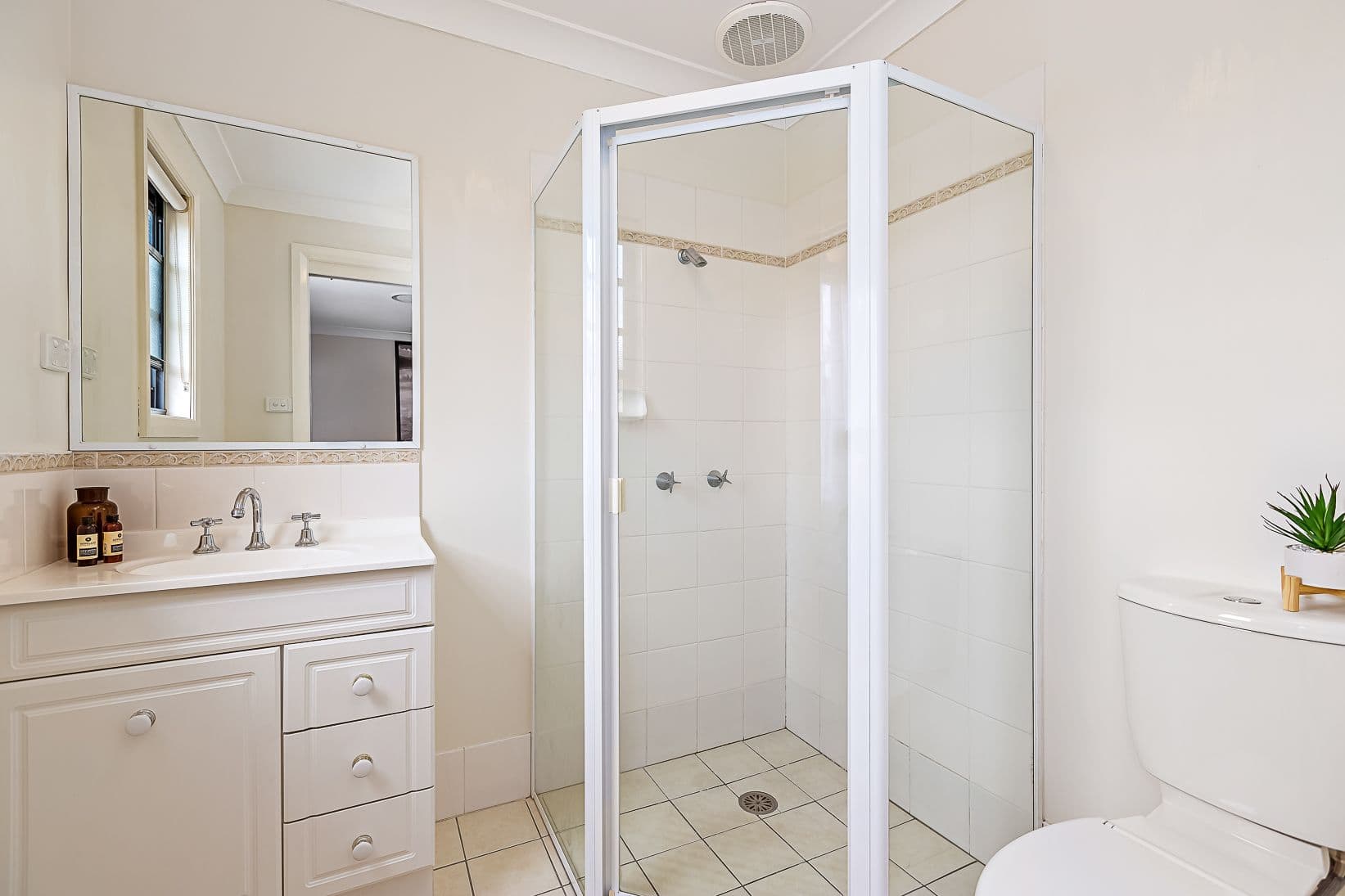 9 Hutton Street, Charlestown NSW 2290, Charlestown - Thumbnail 6