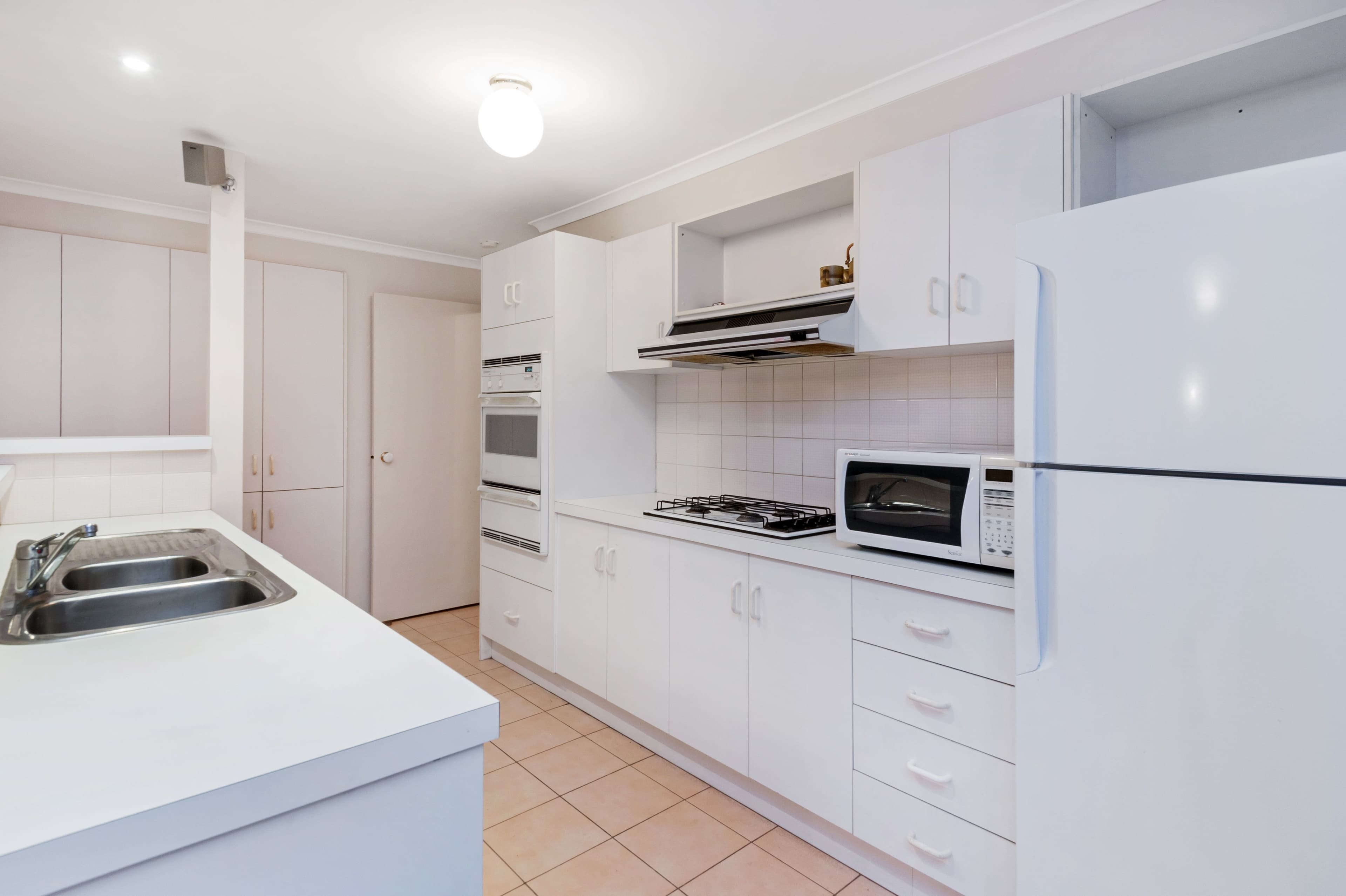 46 Bokissa Drive, Frankston VIC 3199, Frankston - Thumbnail 2