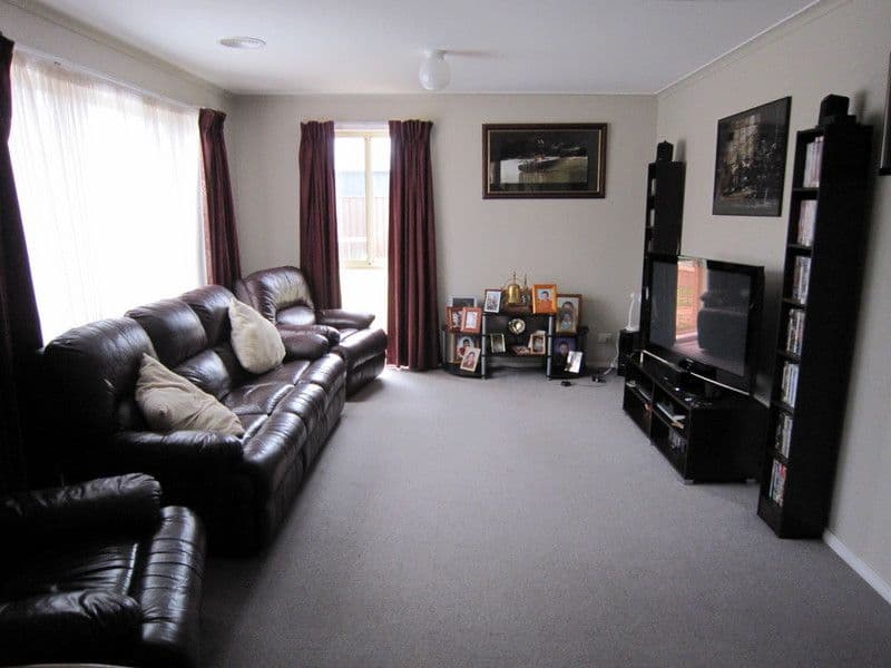 21 Roberts Court, ECHUCA VIC 3564, Echuca - Thumbnail 4