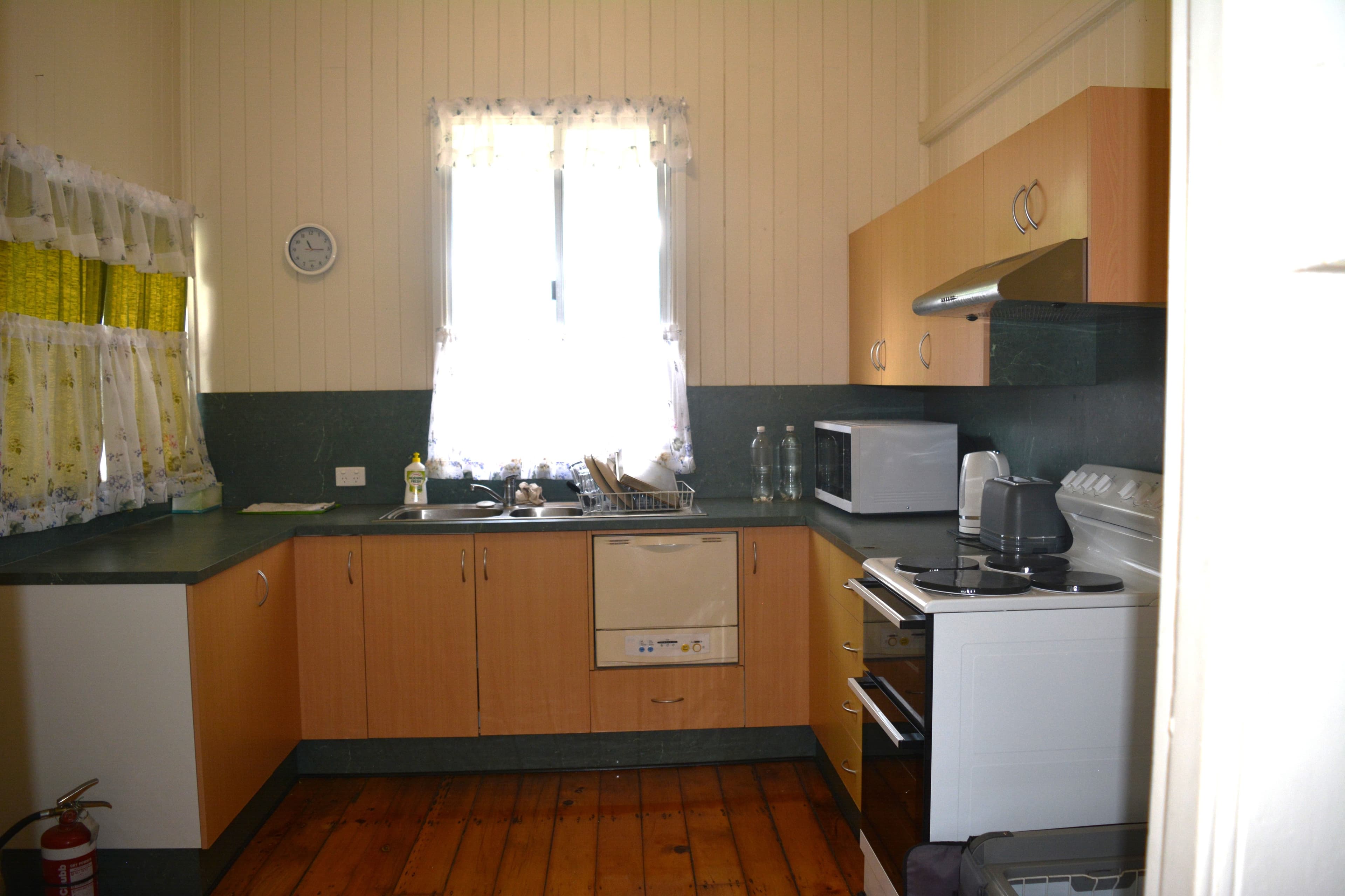 33 Garden Street, Blackall QLD 4472, Blackall - Thumbnail 7