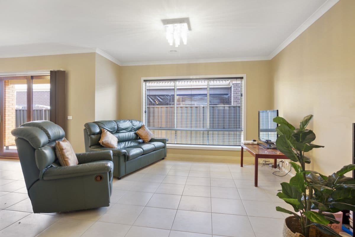 23 Kinglake Drive, Manor Lakes VIC 3024, Manor Lakes - Thumbnail 5