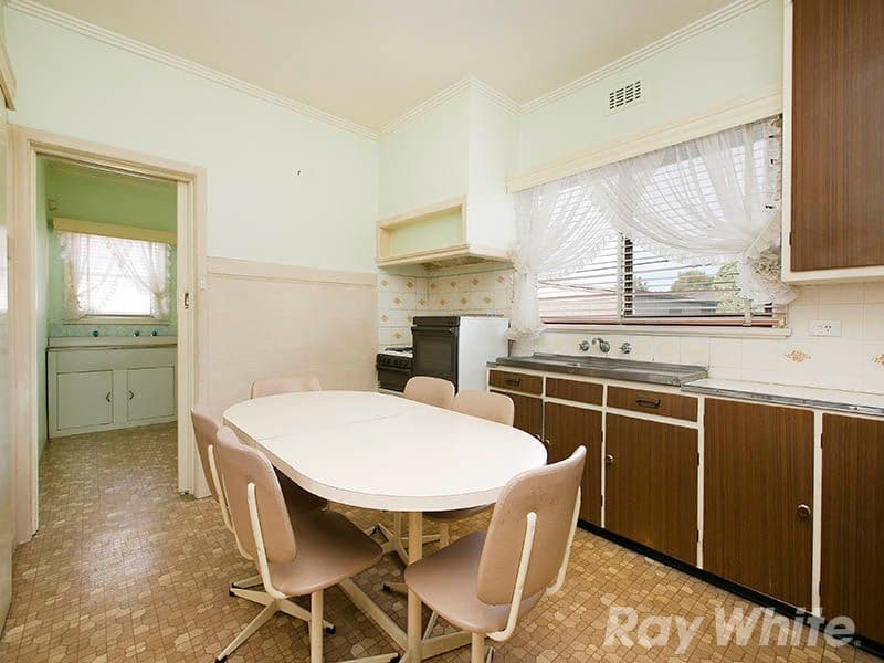 128 Devon Street, Cheltenham VIC 3192, Cheltenham - Thumbnail 4