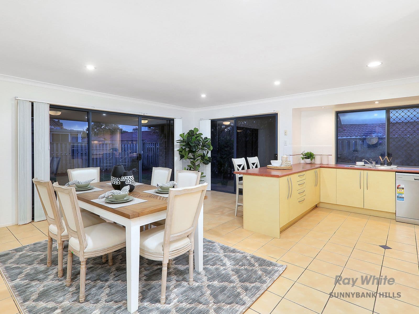 11 Livingstone Place, Kuraby QLD 4112, Kuraby - Thumbnail 5