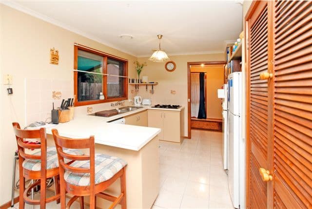 41 Beacon Hills Crescent, CRAIGIEBURN VIC 3064, Craigieburn - Thumbnail 2
