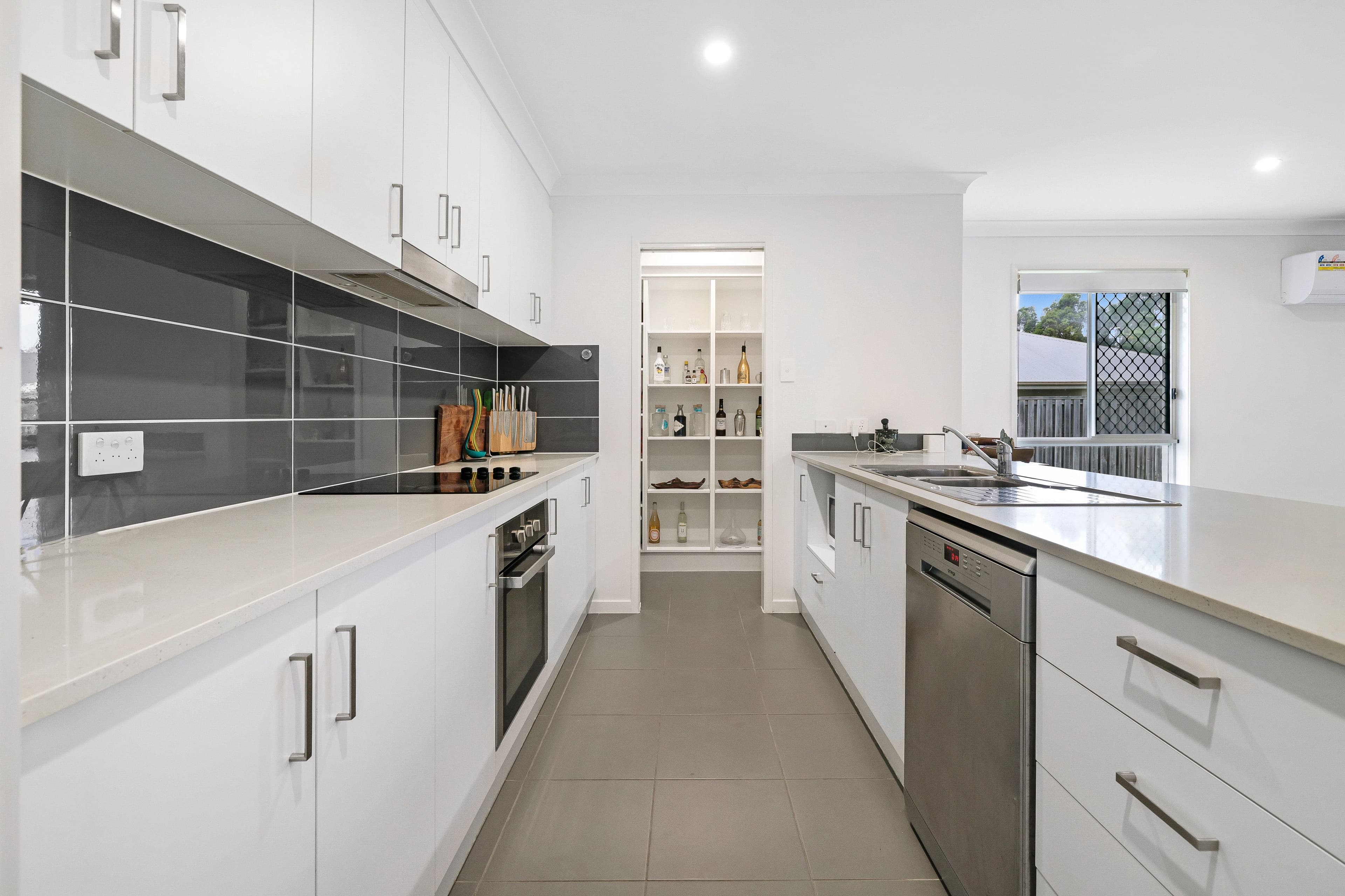 10 Thornton Court, Coomera QLD 4209, Coomera - Thumbnail 7