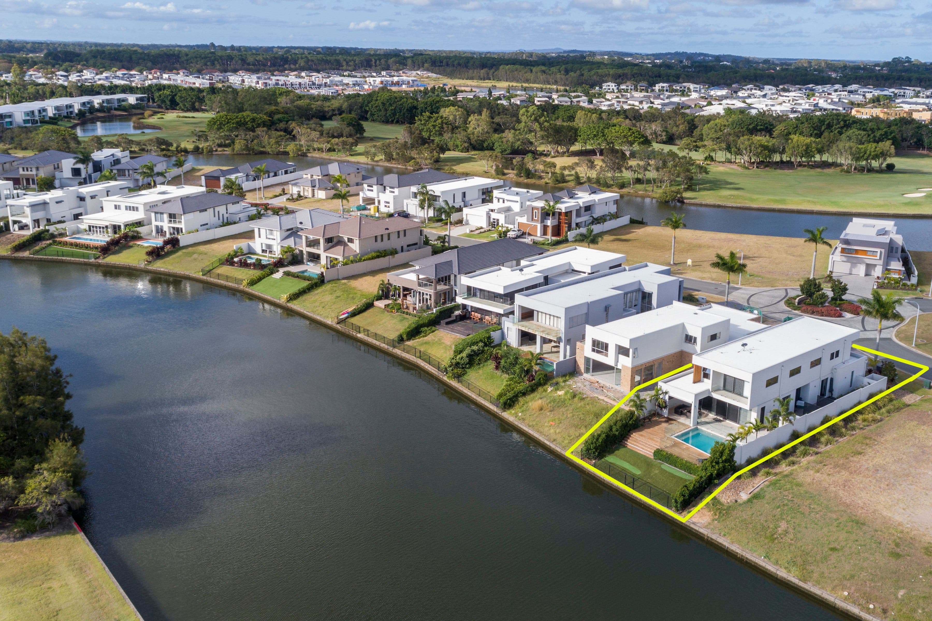 7622 Fairway Boulevard, Hope Island QLD 4212, Hope Island - Image 1